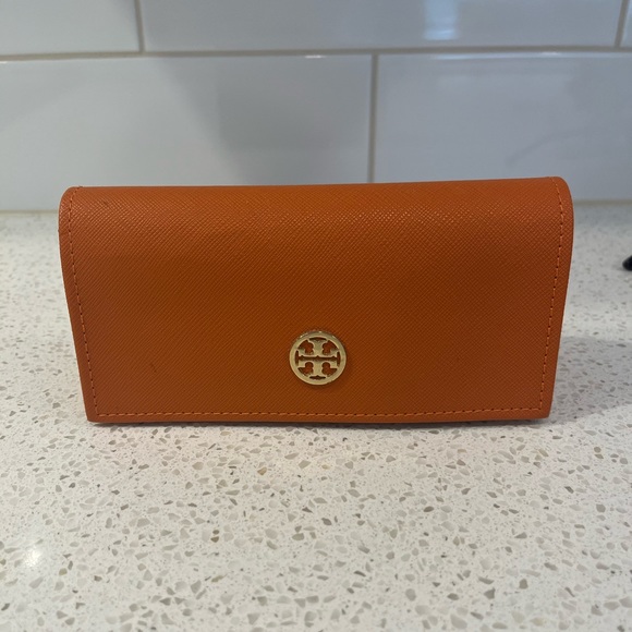 Tory Burch Tortoiseshell Sunglasses with Case - Picture 8 of 9